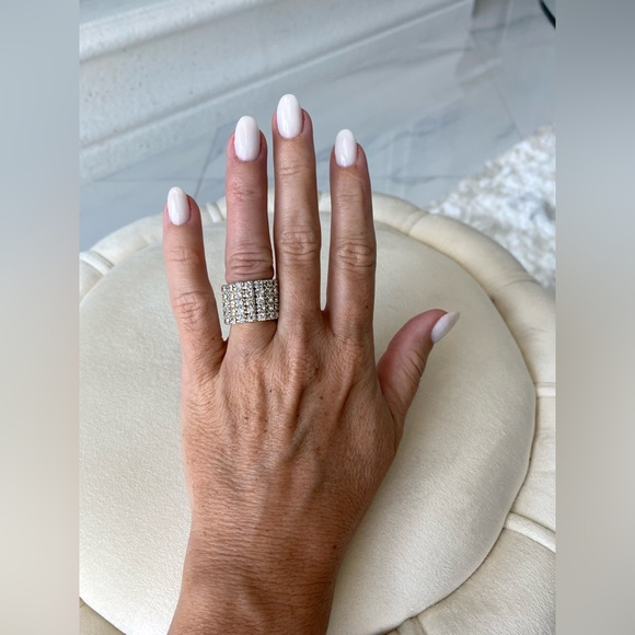 New Rhinestone Diamond Bling Ring - Picture 4 of 8